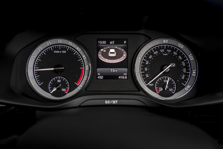 Панель приборов Skoda Kodiaq 2016 года  (UK) (фото 46 из 71)